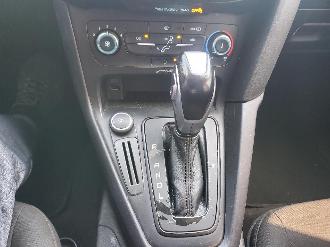 Ford Focus SE Sedan 2015