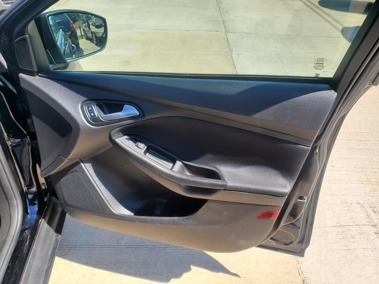 Ford Focus SE Hatch 2018