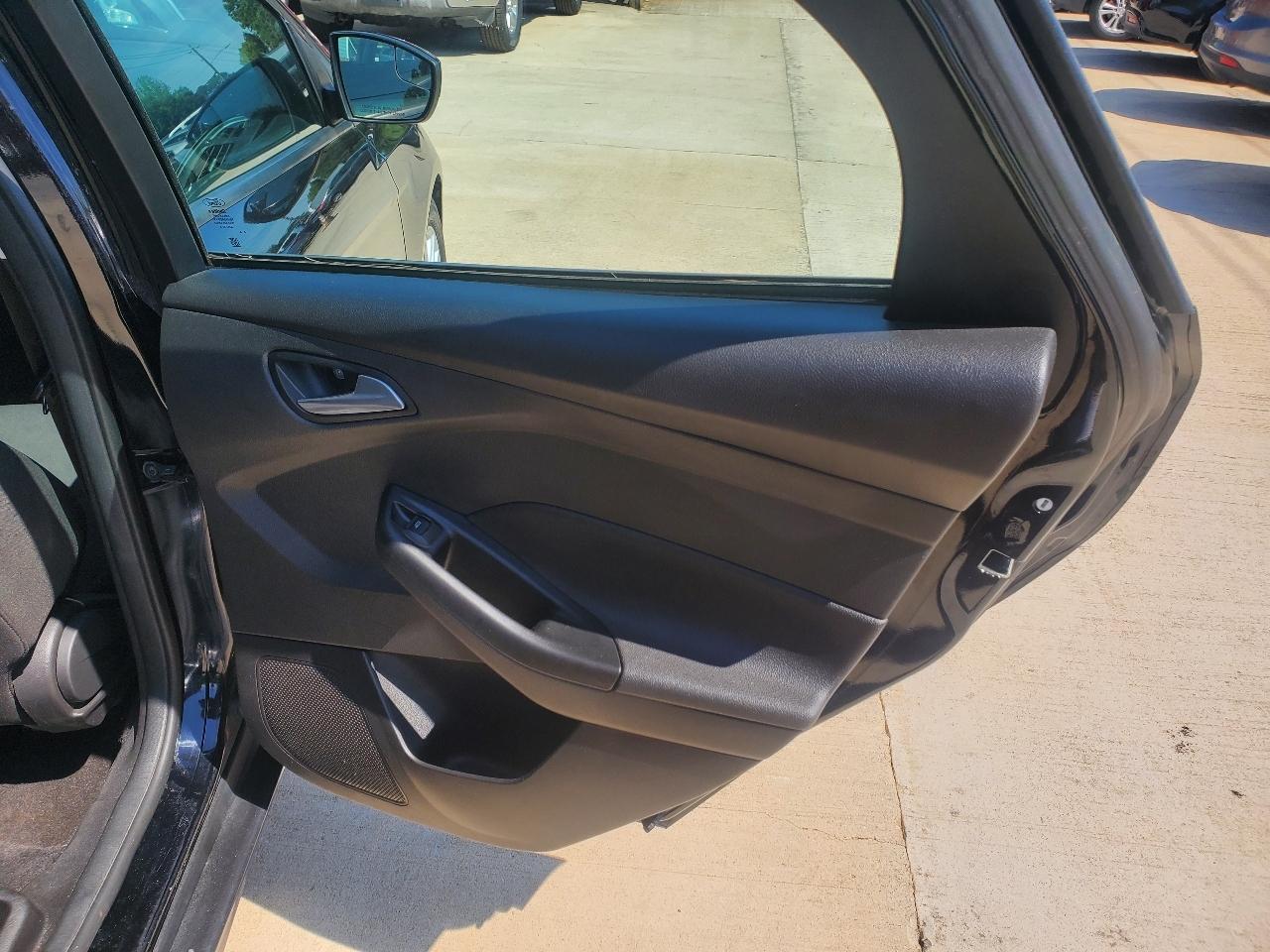 Ford Focus SE Hatch 2018