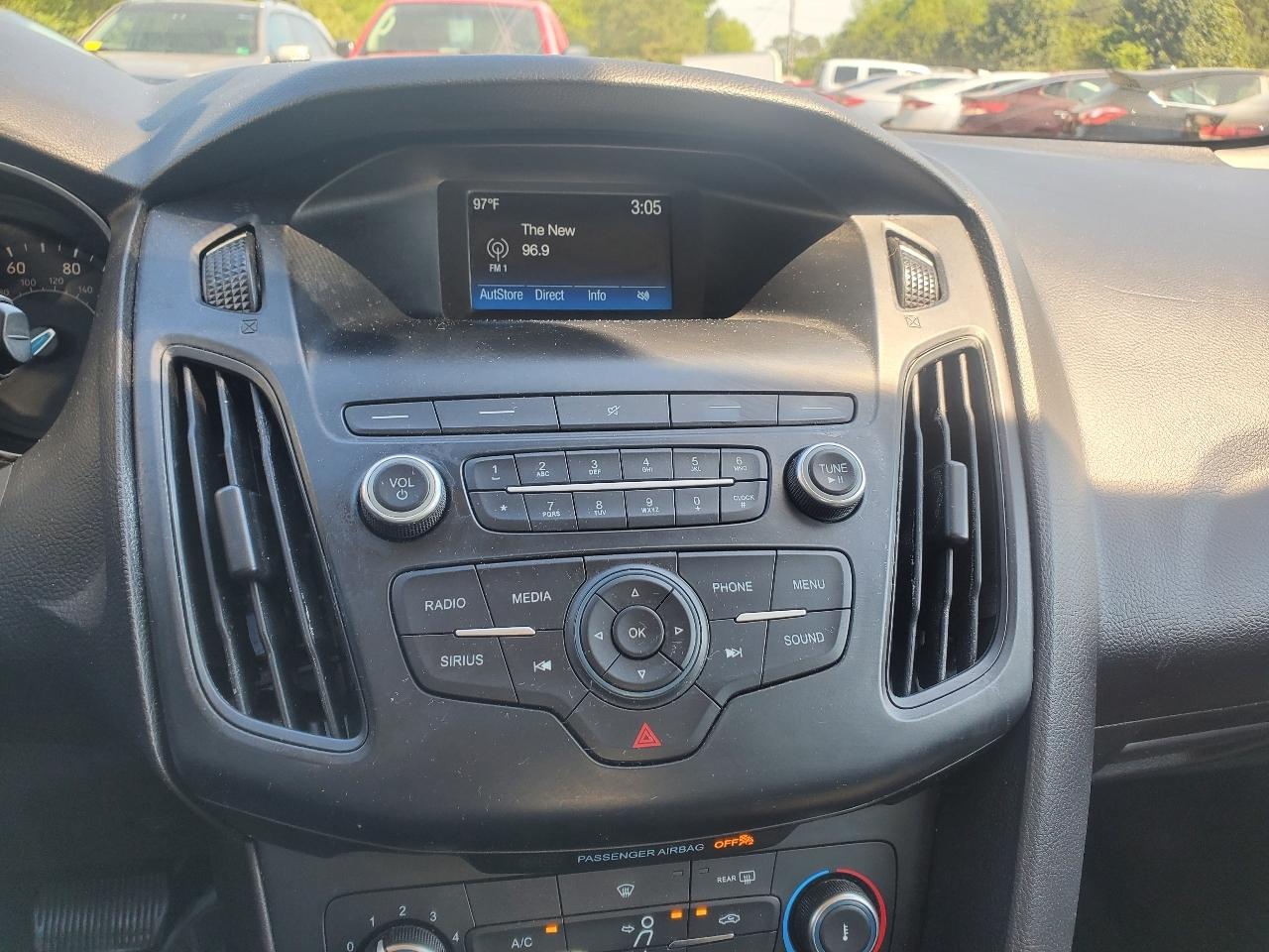 Ford Focus SE Hatch 2018