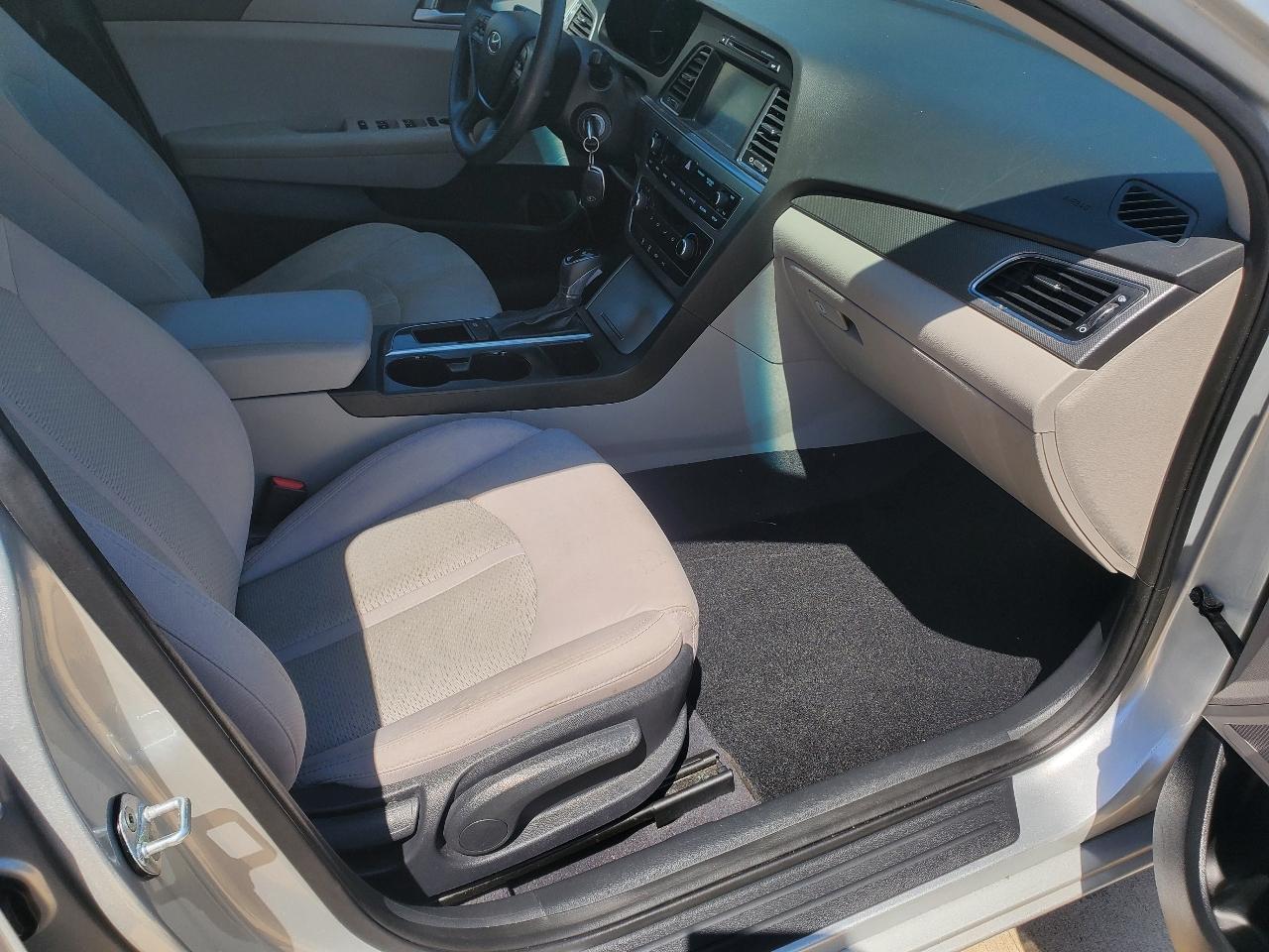 Hyundai Sonata SE 2016