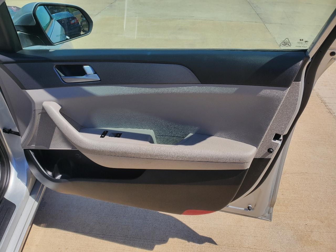 Hyundai Sonata SE 2016