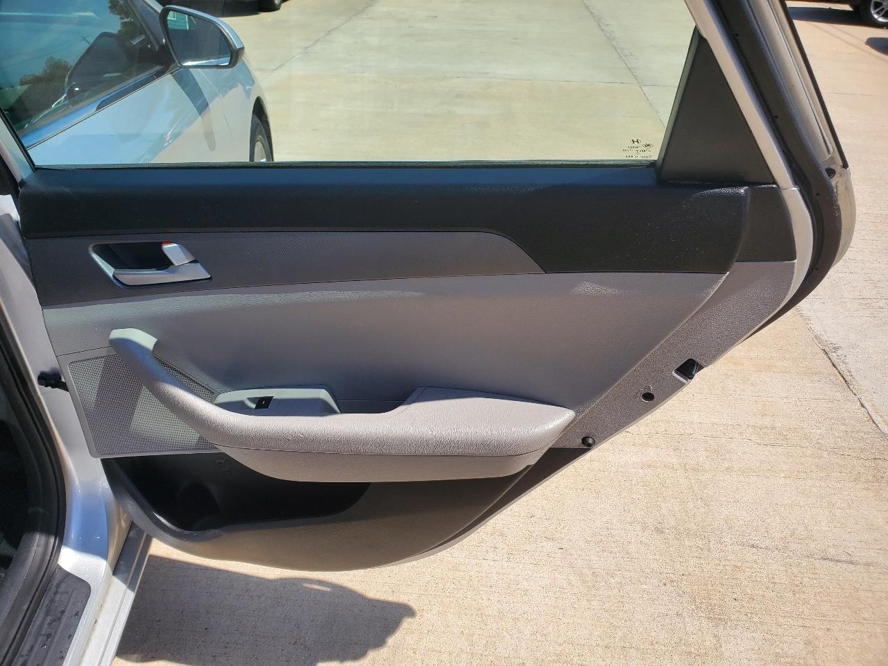 Hyundai Sonata SE 2016