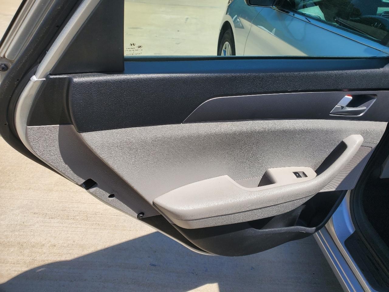 Hyundai Sonata SE 2016