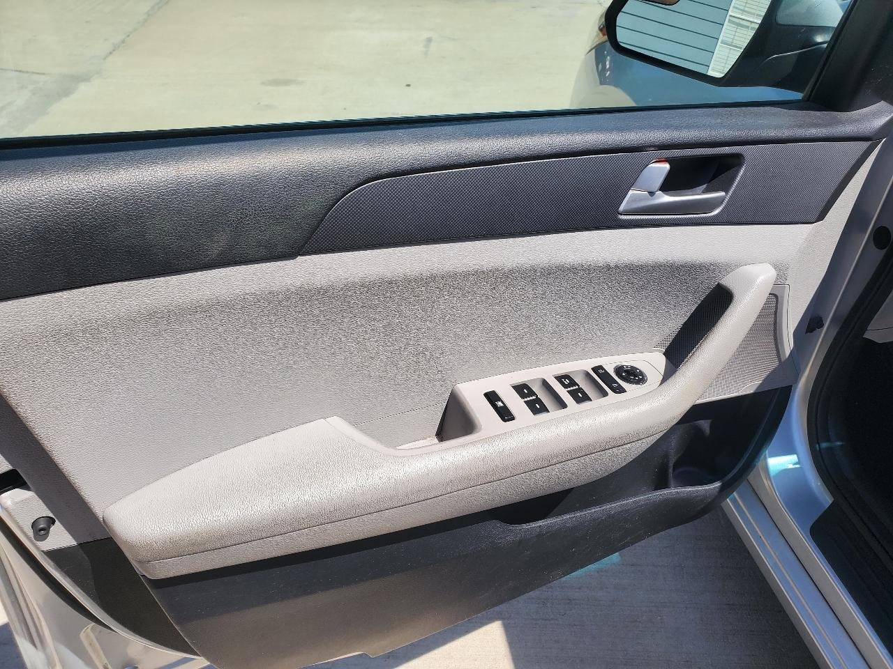 Hyundai Sonata SE 2016