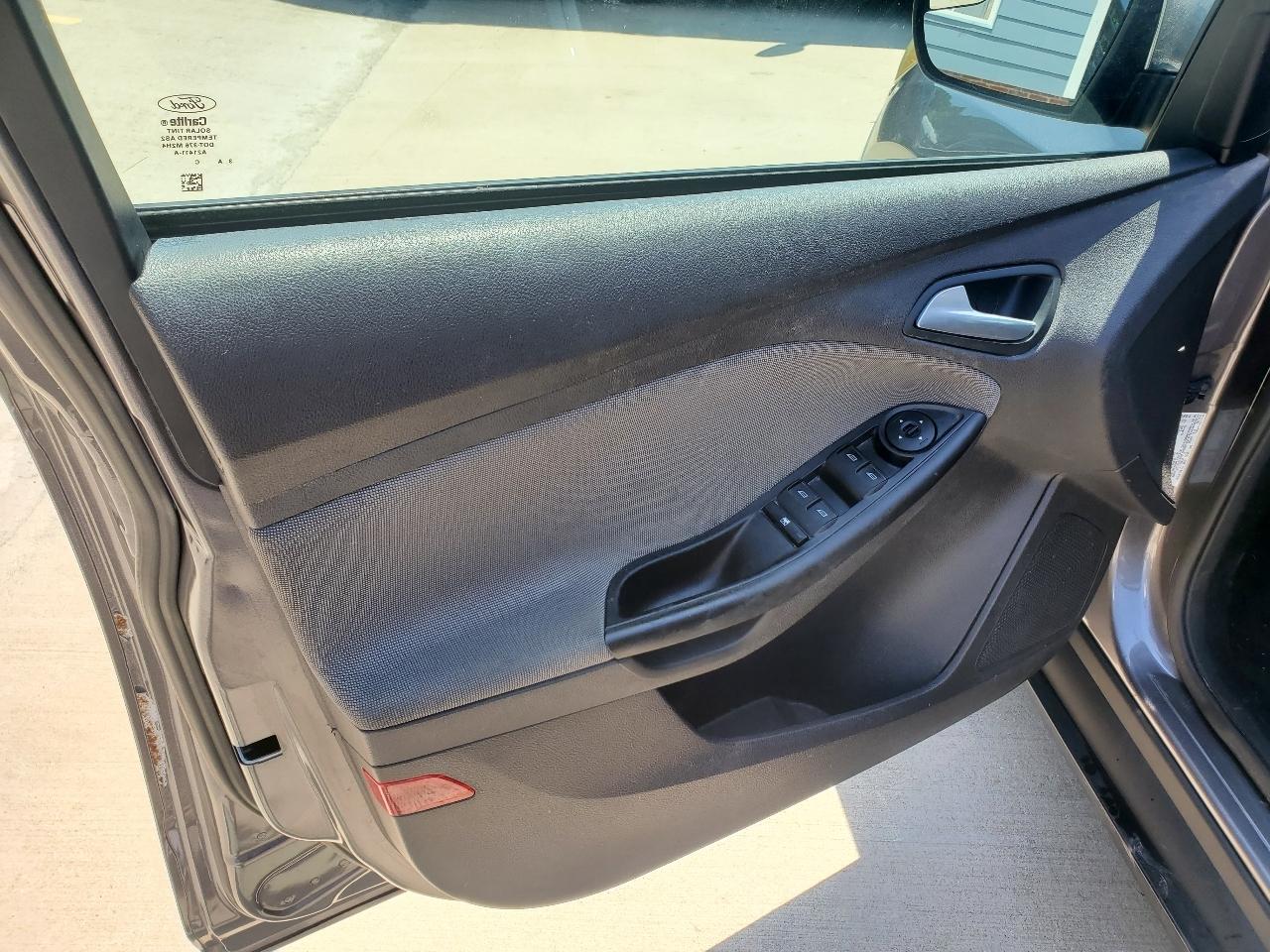 Ford Focus SE Hatch 2014