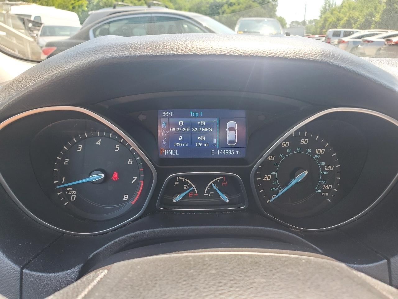 Ford Focus SE Hatch 2014