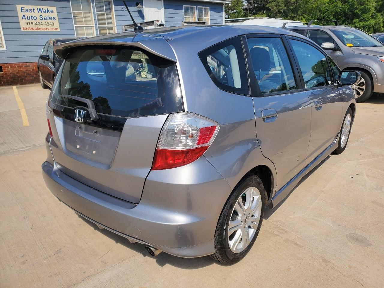 Honda Fit Sport 5-Speed MT 2009