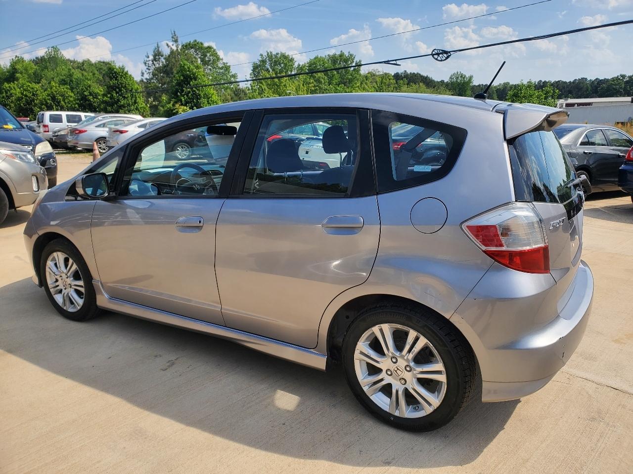 Honda Fit Sport 5-Speed MT 2009