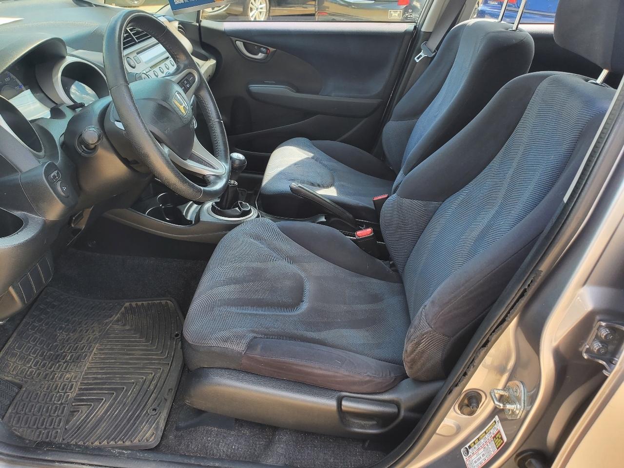 Honda Fit Sport 5-Speed MT 2009