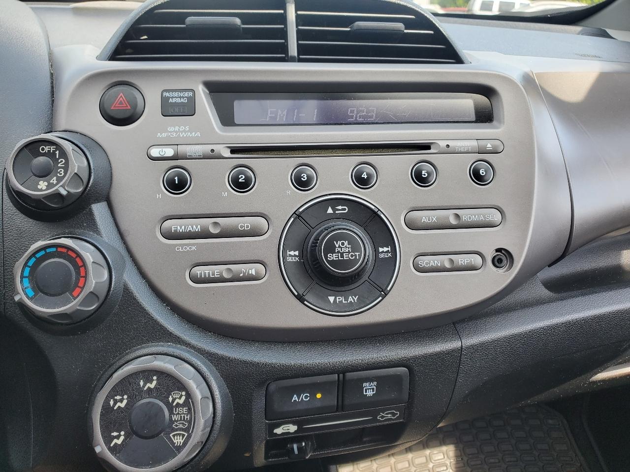 Honda Fit Sport 5-Speed MT 2009