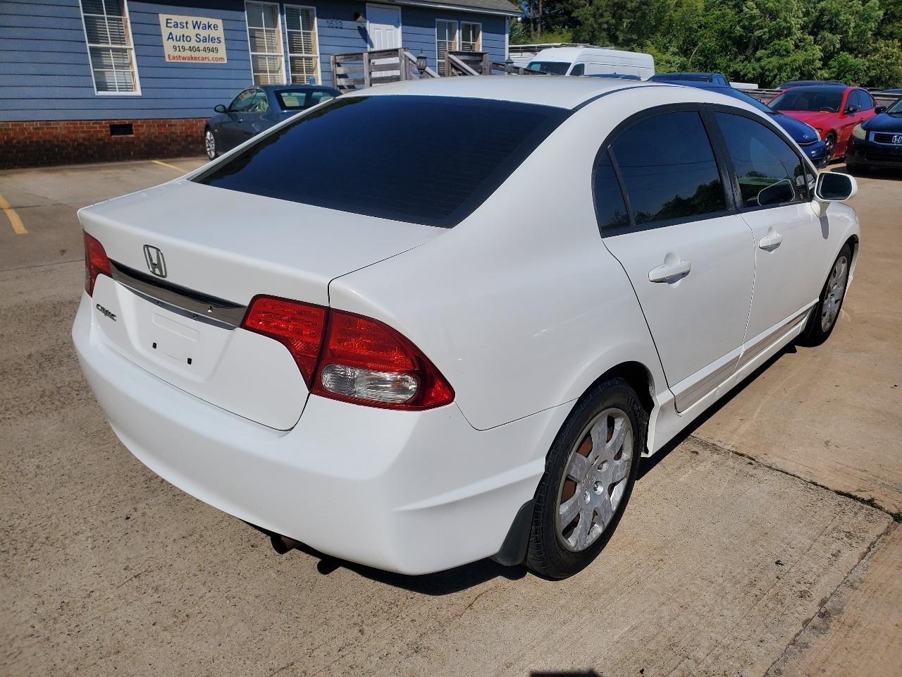 Honda Civic 4dr Sdn LX Auto 2011