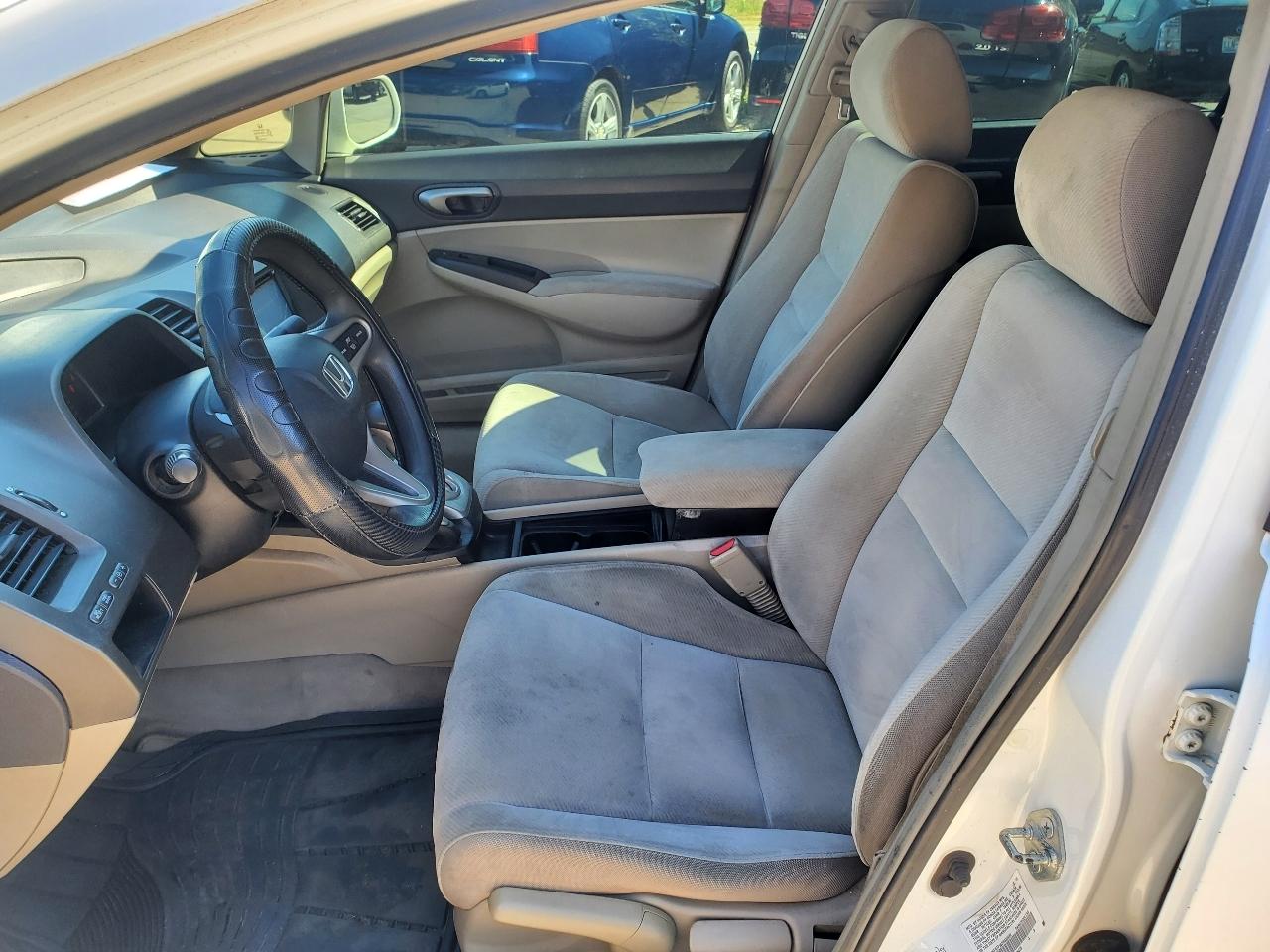 Honda Civic 4dr Sdn LX Auto 2011