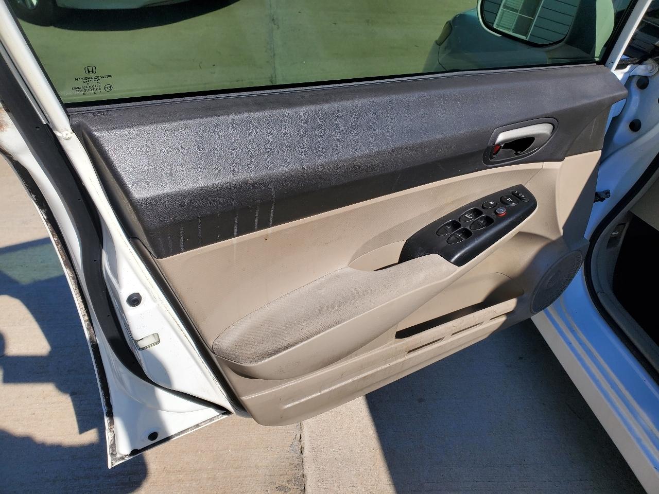 Honda Civic 4dr Sdn LX Auto 2011