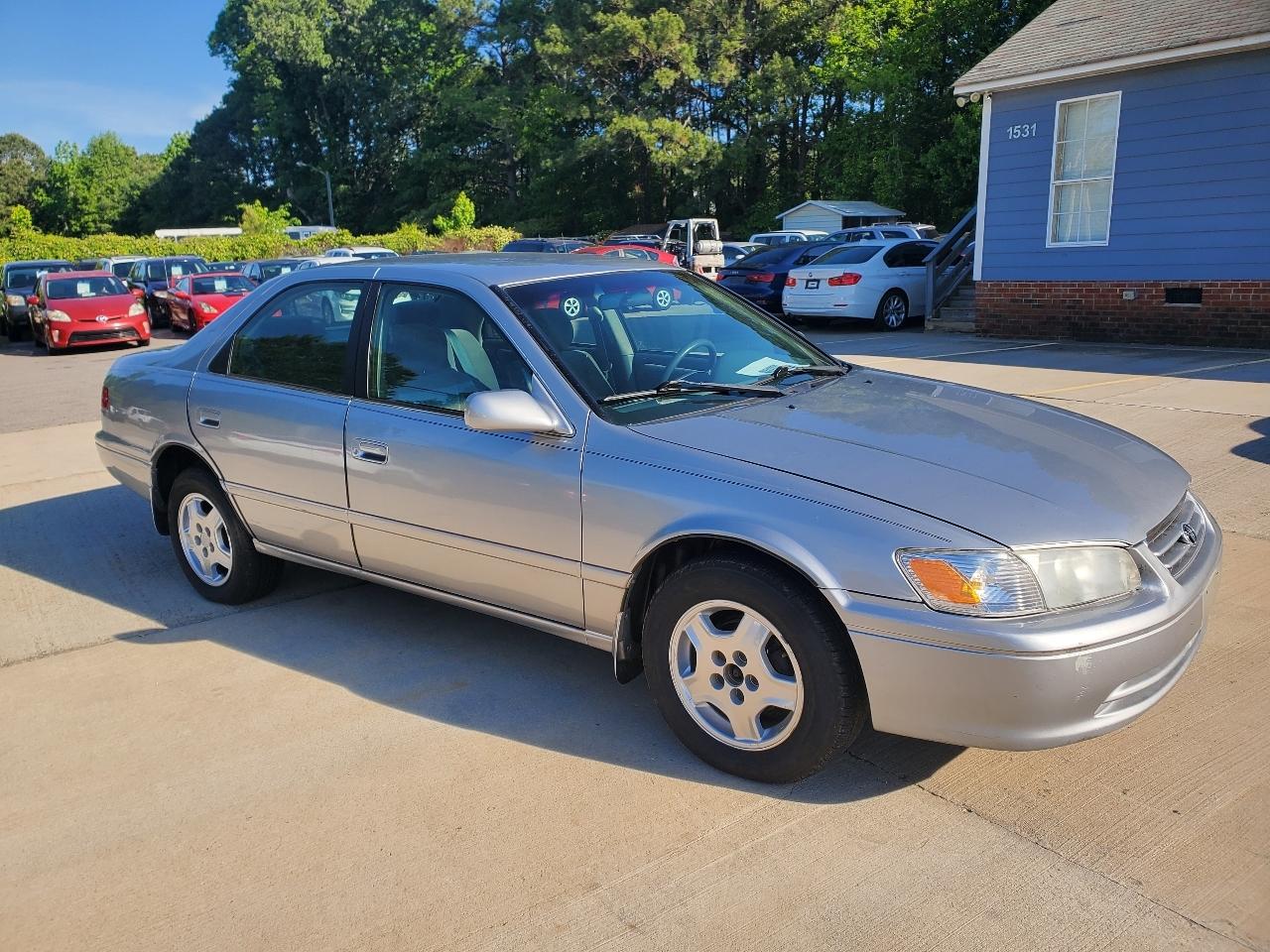 Toyota Camry 4dr Sdn CE Auto 2000