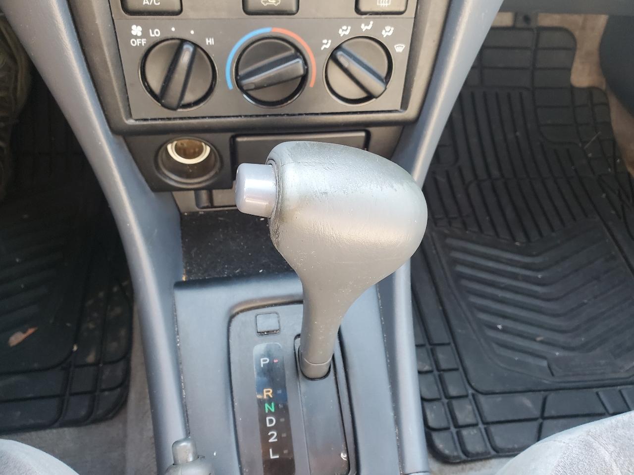 Toyota Camry 4dr Sdn CE Auto 2000