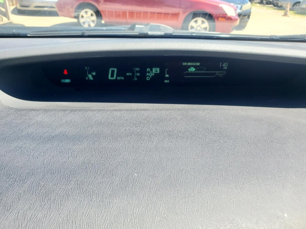 Toyota Prius Four 2015