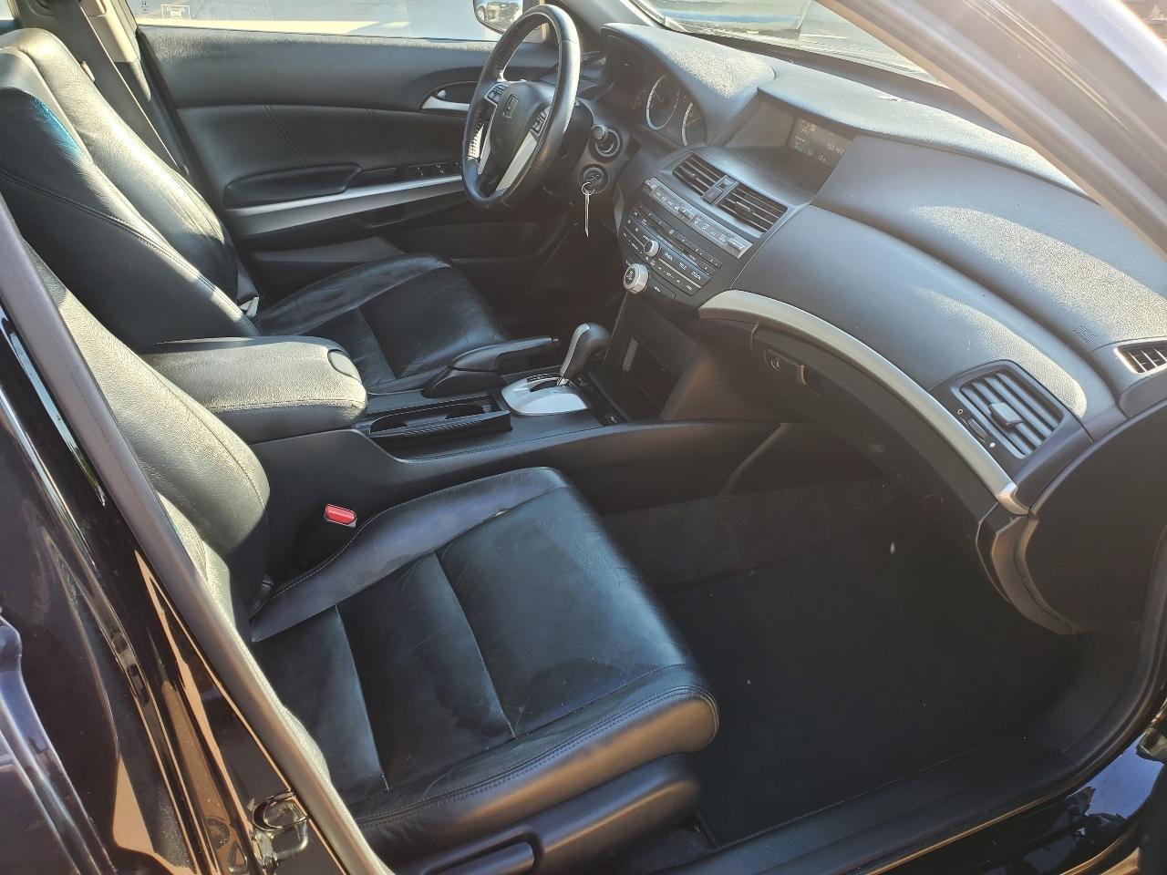 Honda Accord EX-L Sedan AT 2010