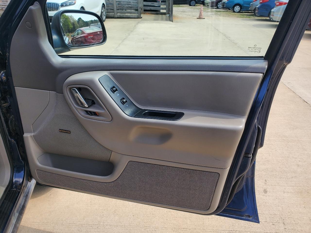 Jeep Grand Cherokee Laredo 4WD 2000