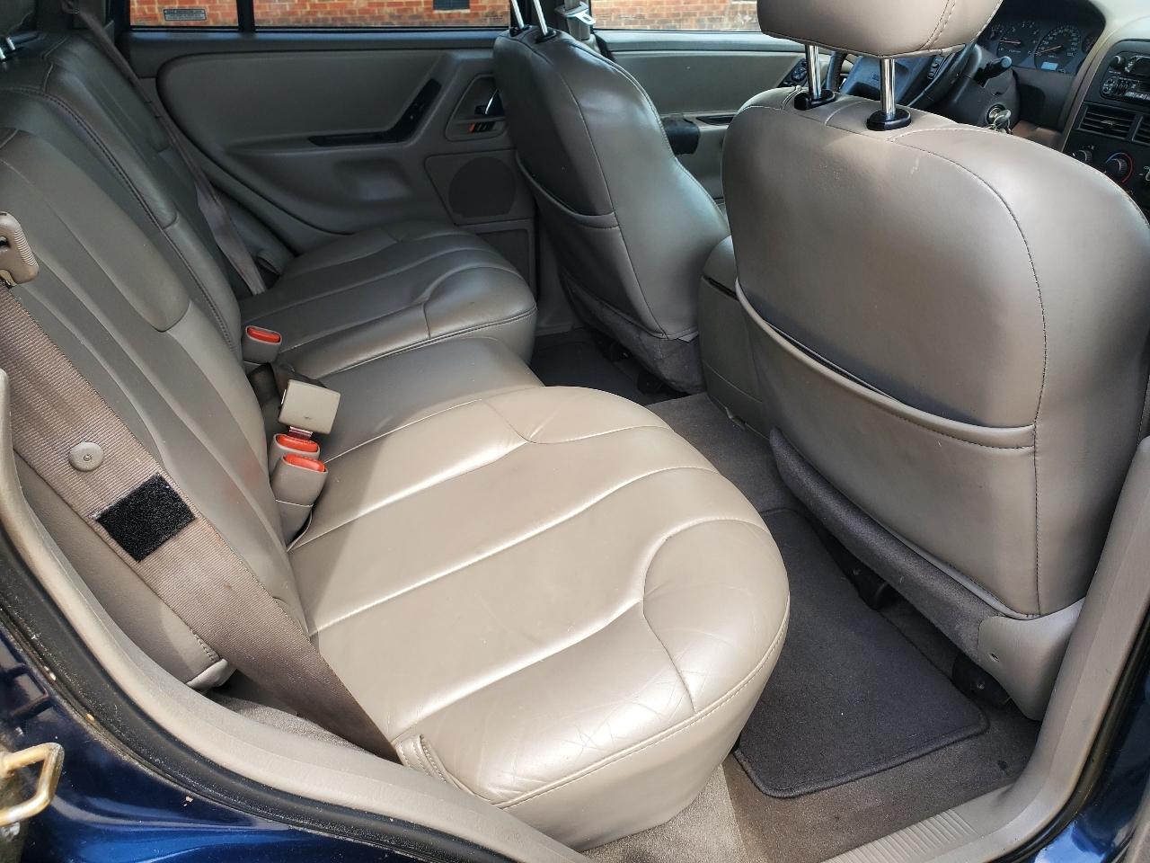 Jeep Grand Cherokee Laredo 4WD 2000