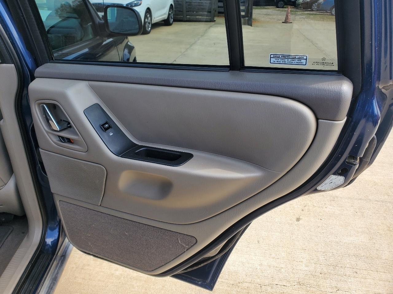Jeep Grand Cherokee Laredo 4WD 2000