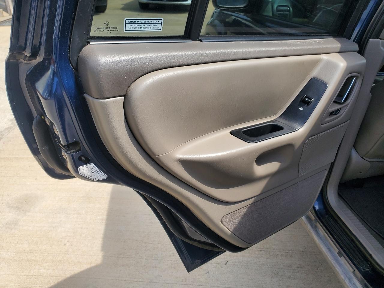 Jeep Grand Cherokee Laredo 4WD 2000