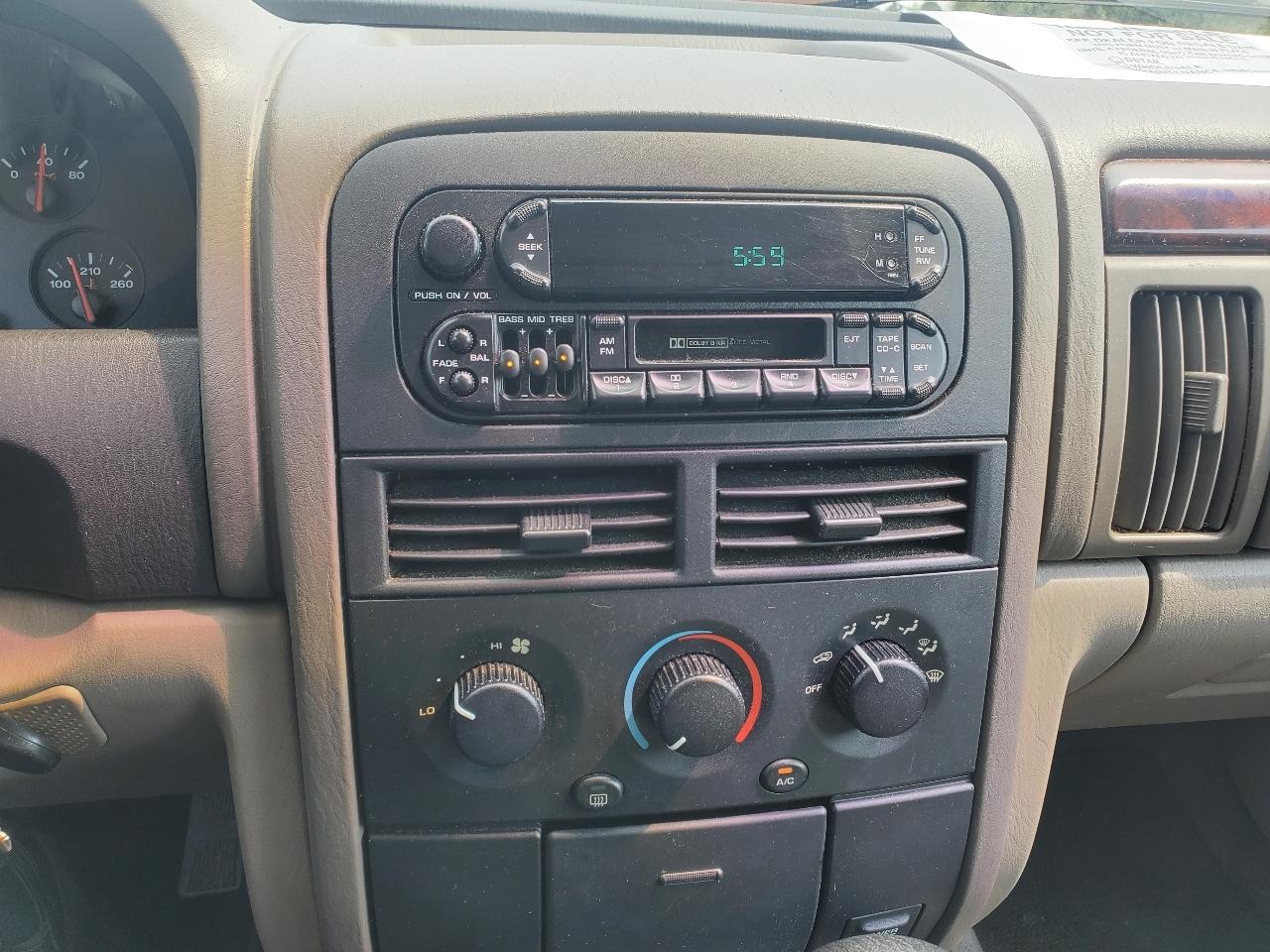 Jeep Grand Cherokee Laredo 4WD 2000