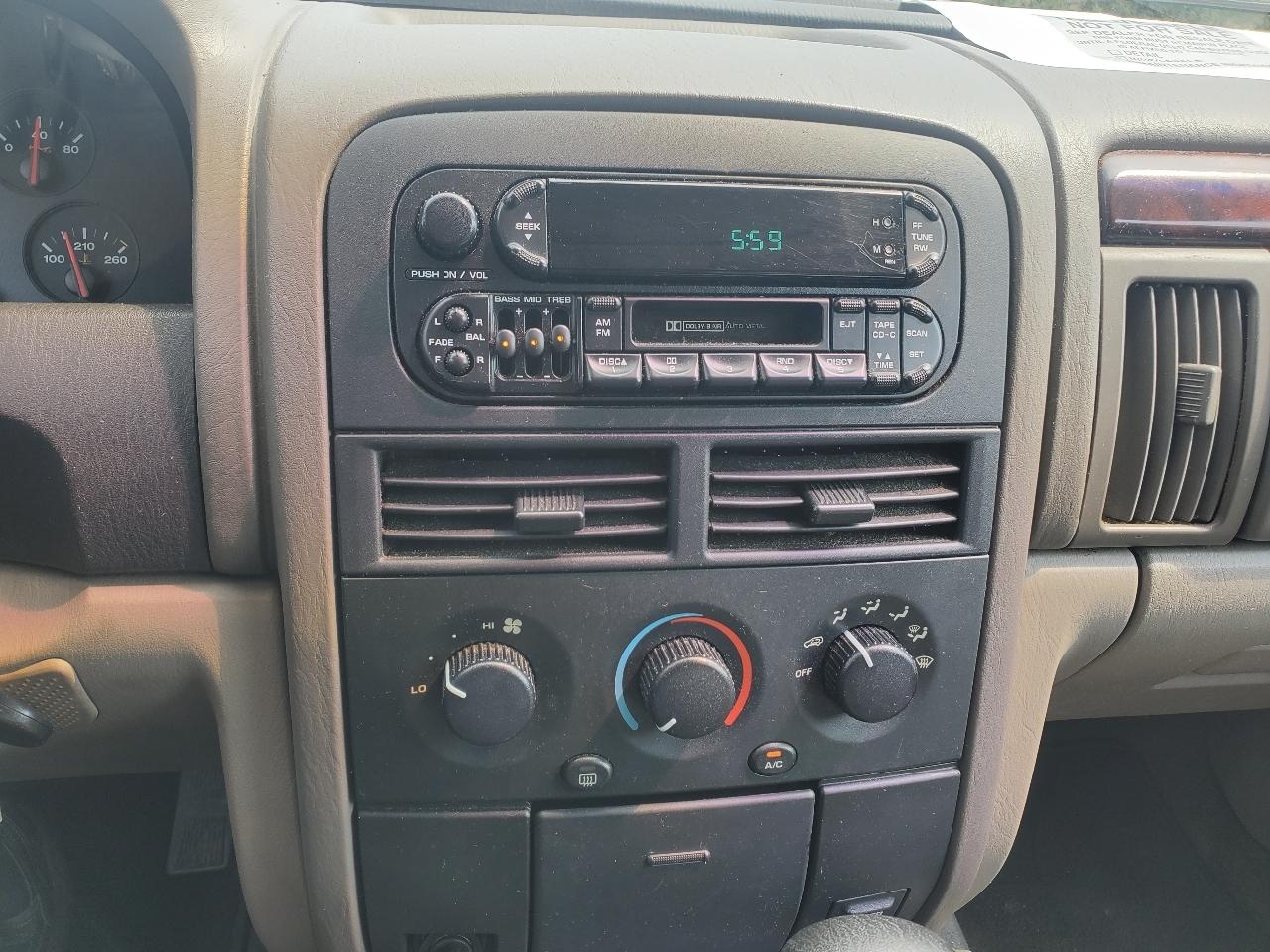 Jeep Grand Cherokee Laredo 4WD 2000