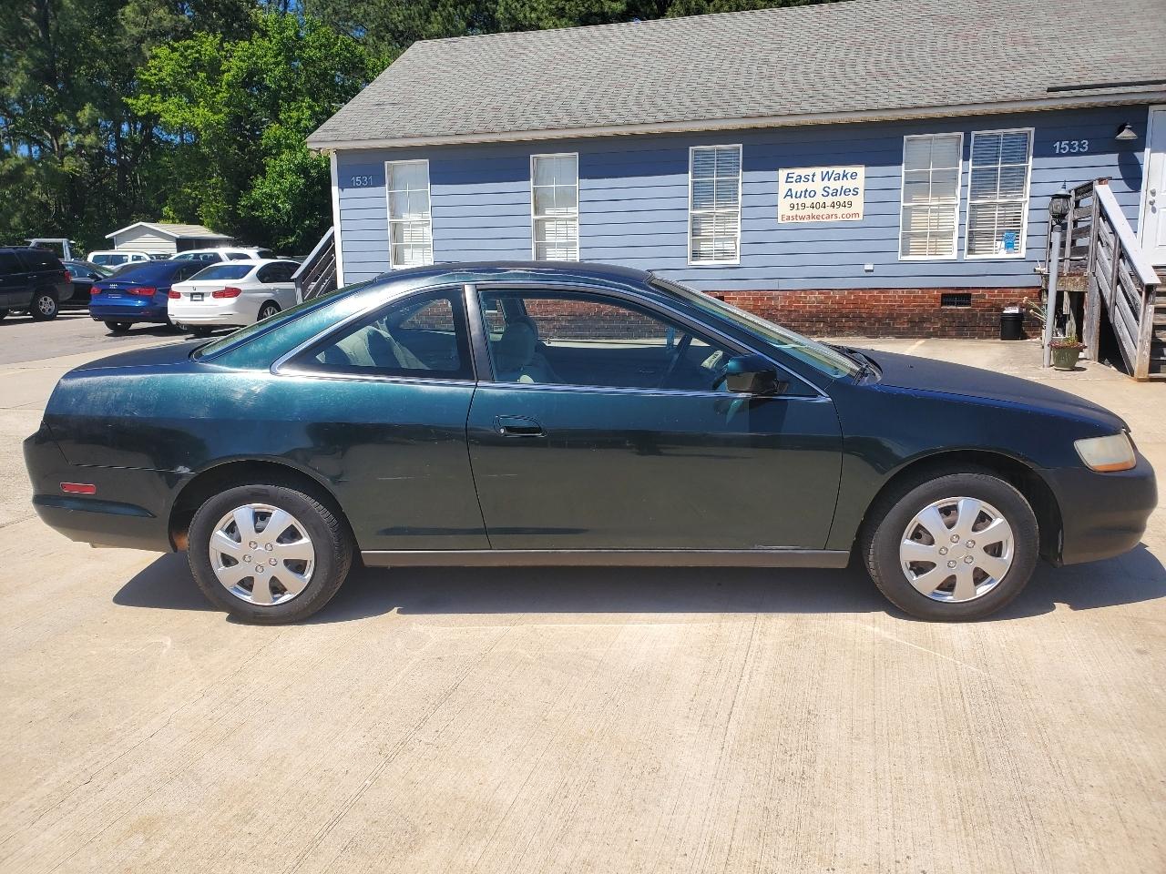 Honda Accord LX coupe 2000