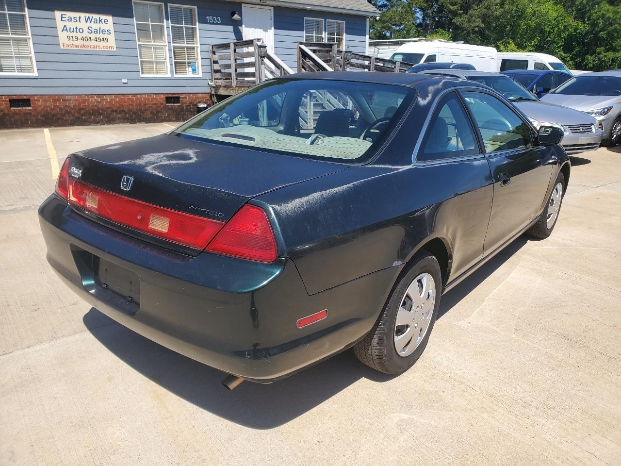 Honda Accord LX coupe 2000