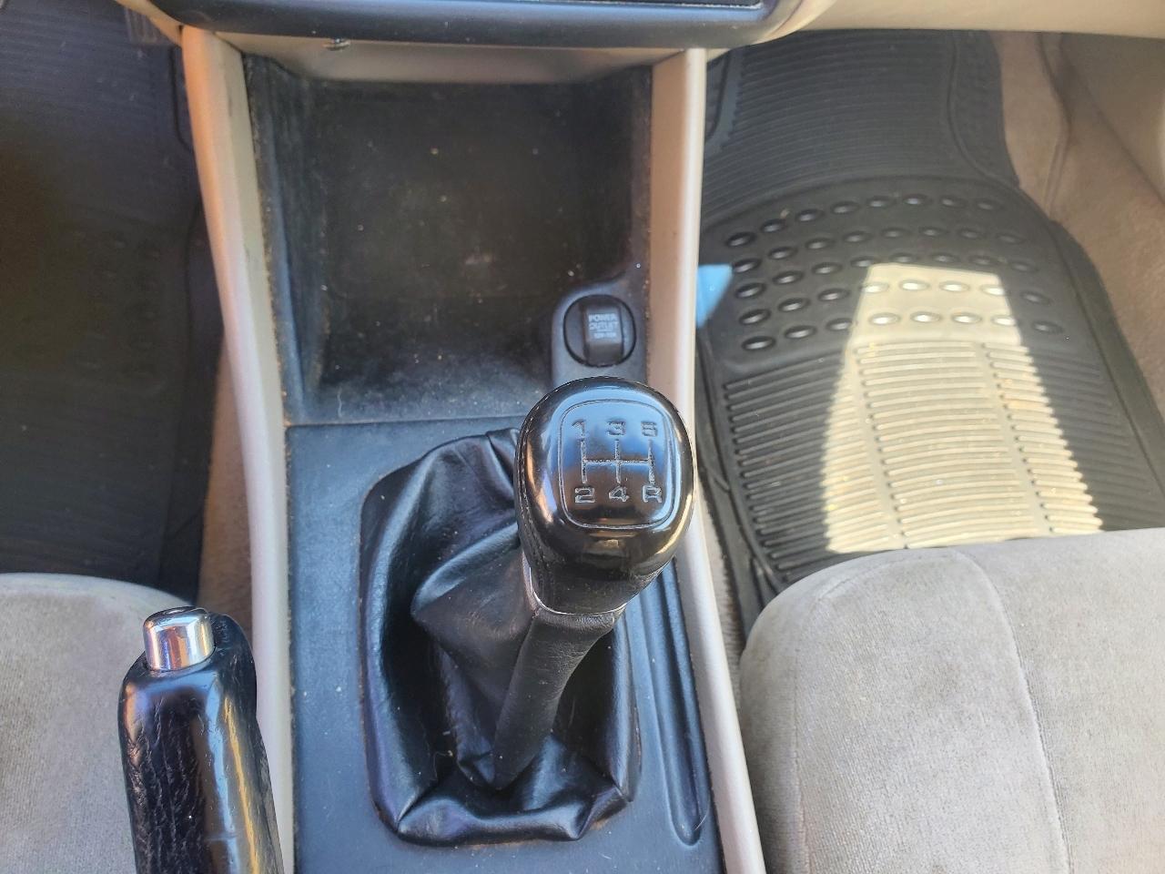 Honda Accord LX coupe 2000