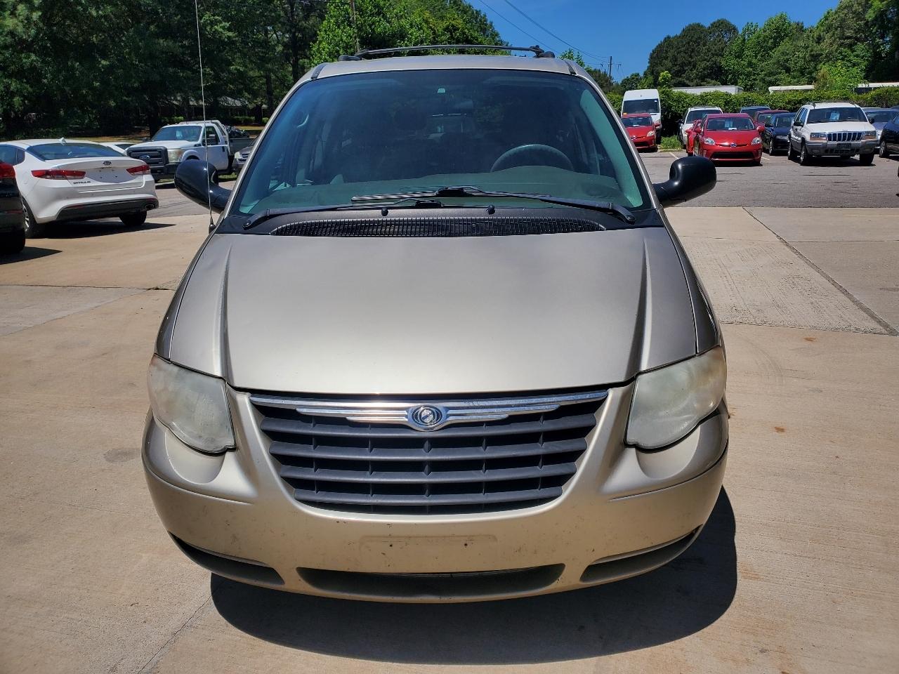 Chrysler Town & Country  2005