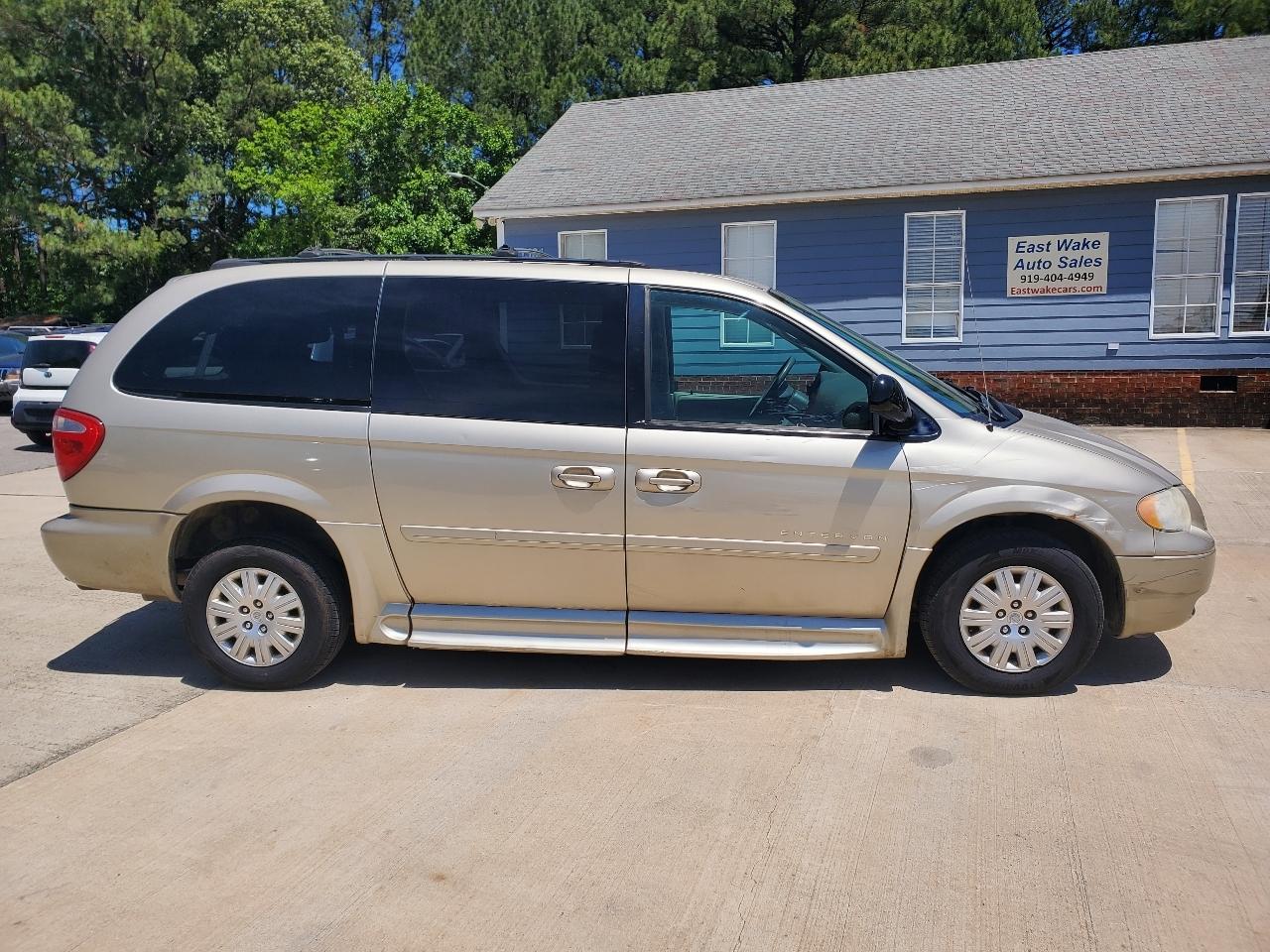 Chrysler Town & Country  2005