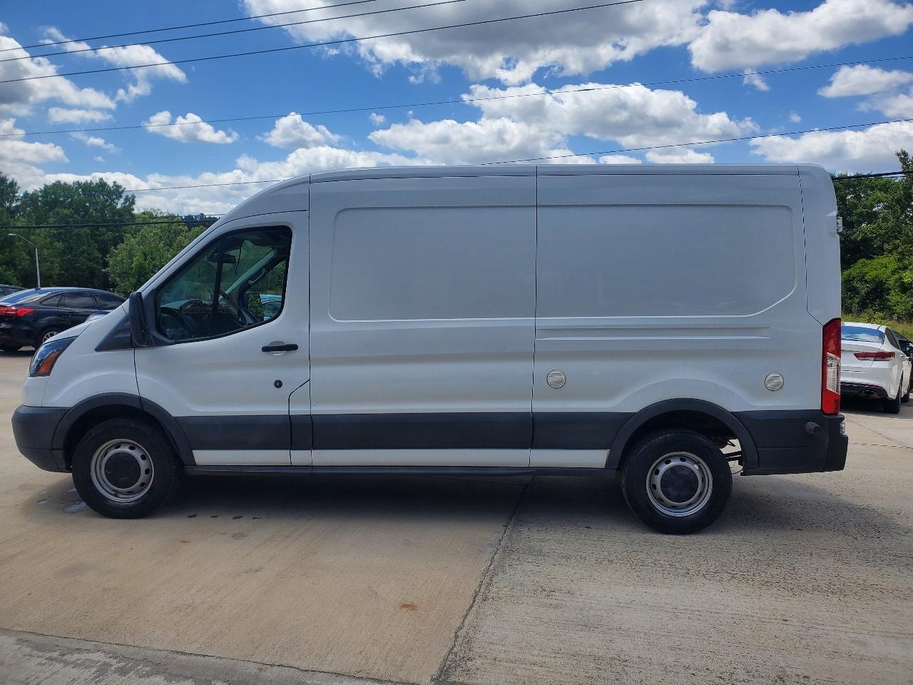 Ford Transit 350 Van Med. Roof w/Sliding Pass. 148-in. WB 2018