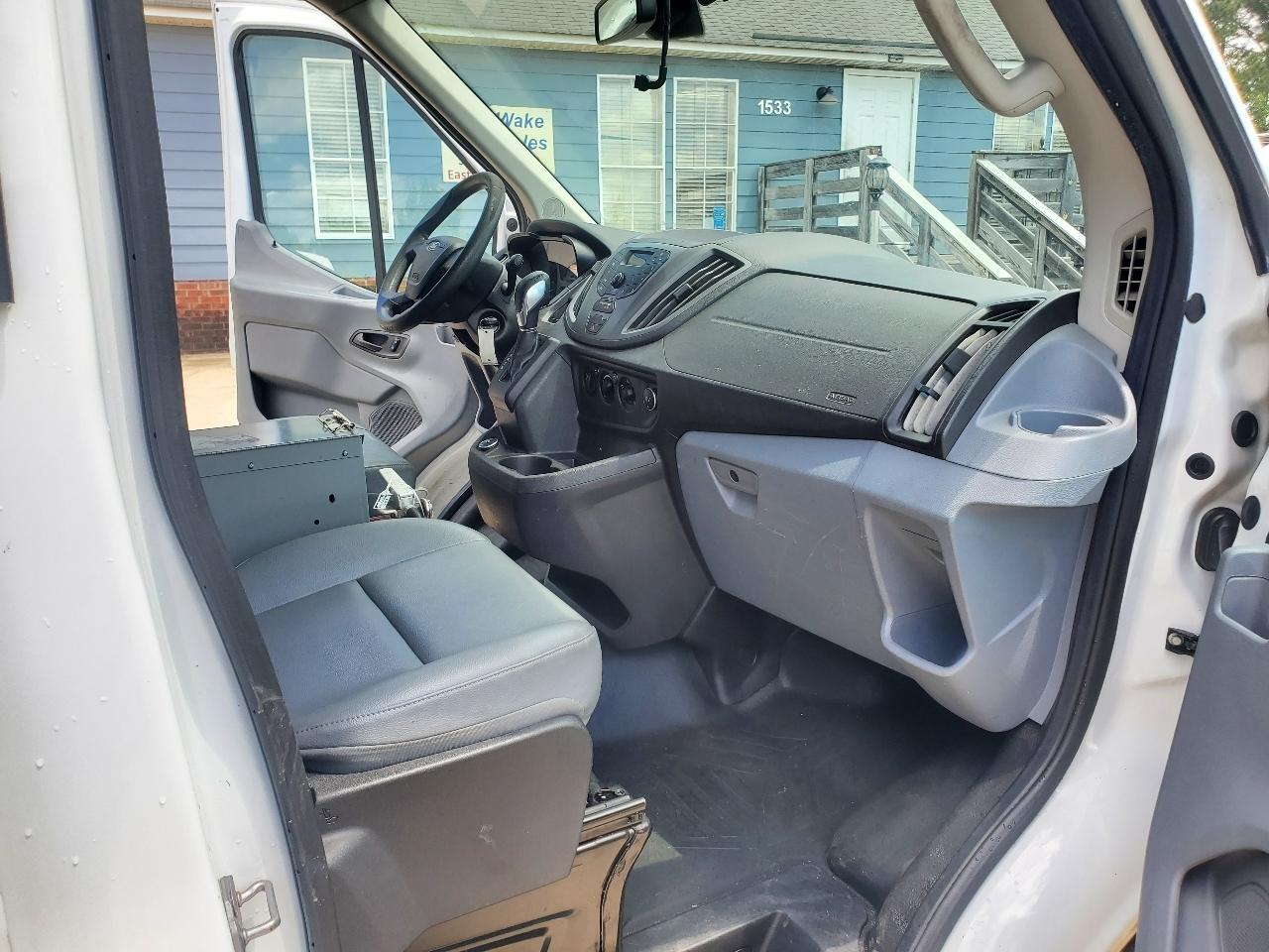 Ford Transit 350 Van Med. Roof w/Sliding Pass. 148-in. WB 2018