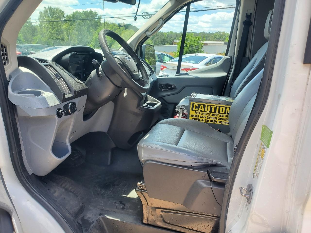 Ford Transit 350 Van Med. Roof w/Sliding Pass. 148-in. WB 2018