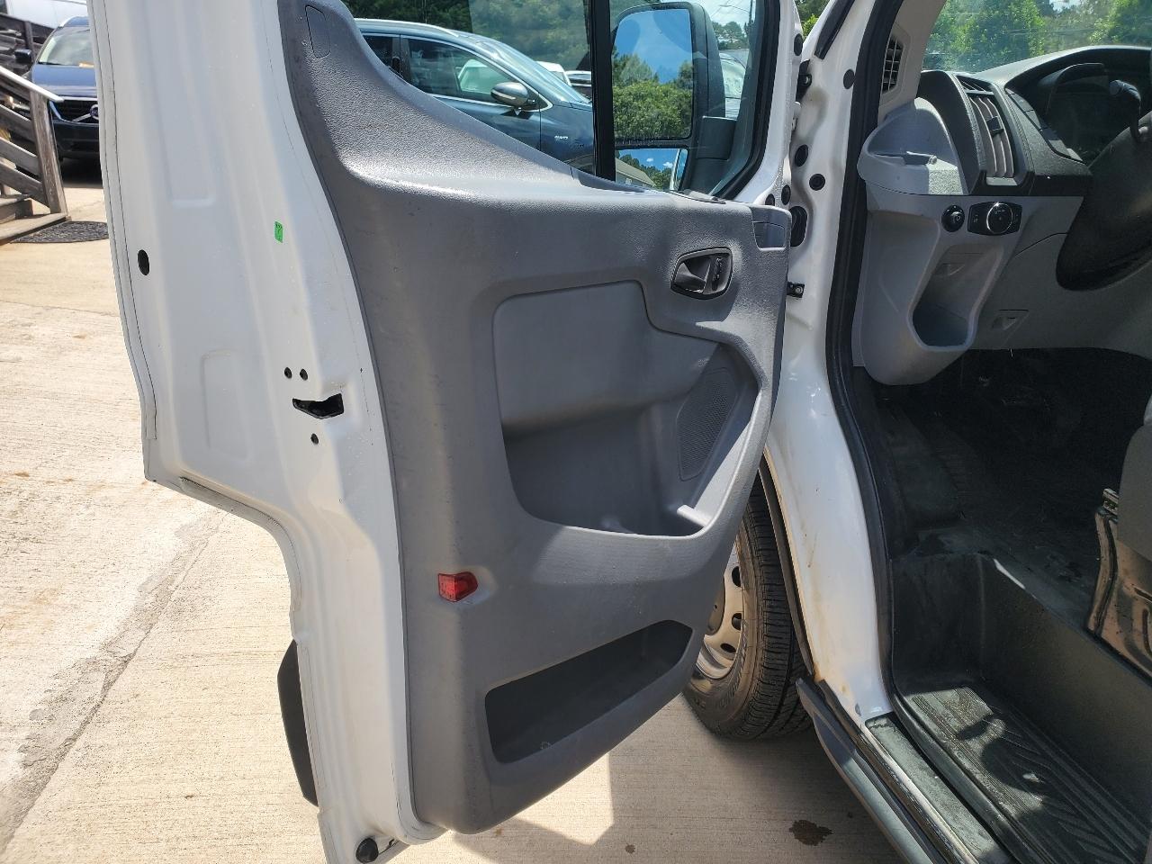 Ford Transit 350 Van Med. Roof w/Sliding Pass. 148-in. WB 2018
