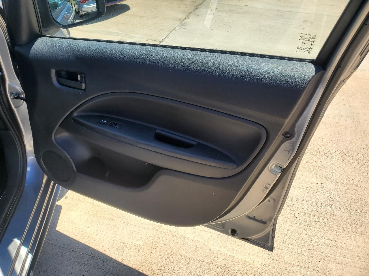 Mitsubishi Mirage ES 4D Hatchback 2018