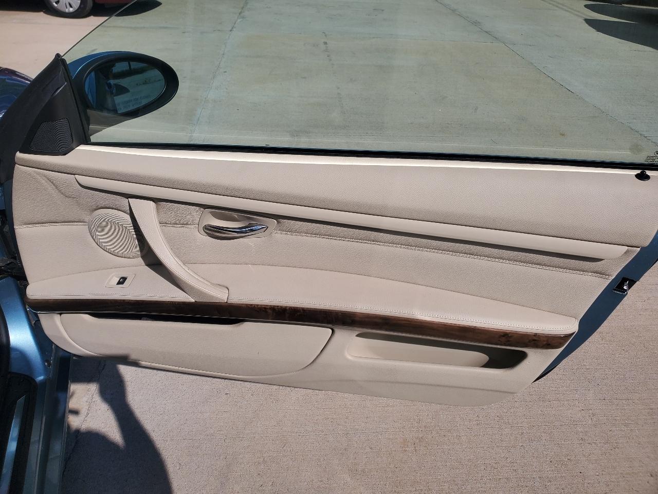 BMW 3-Series 328i Convertible 2008