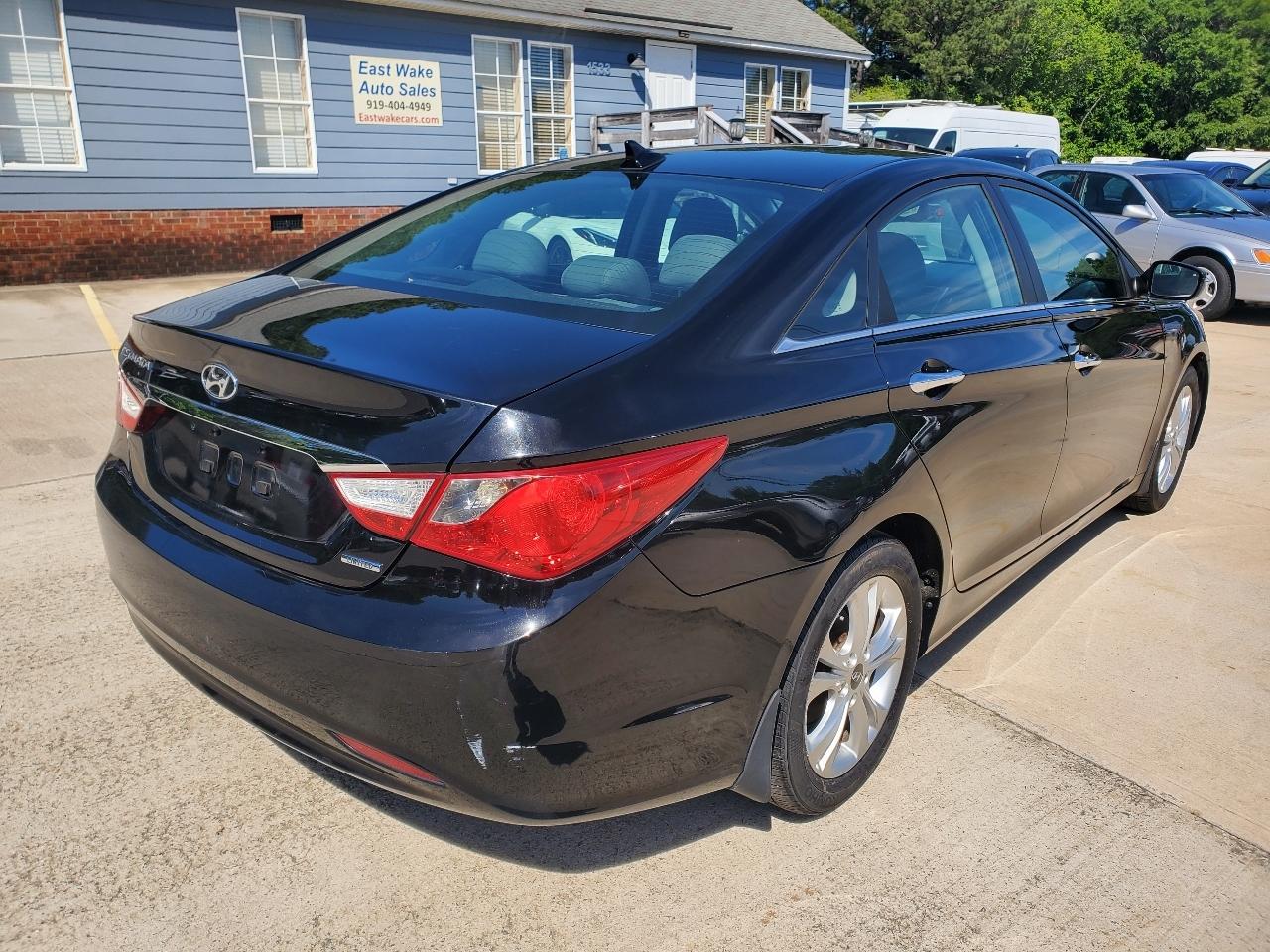 Hyundai Sonata Limited 2011