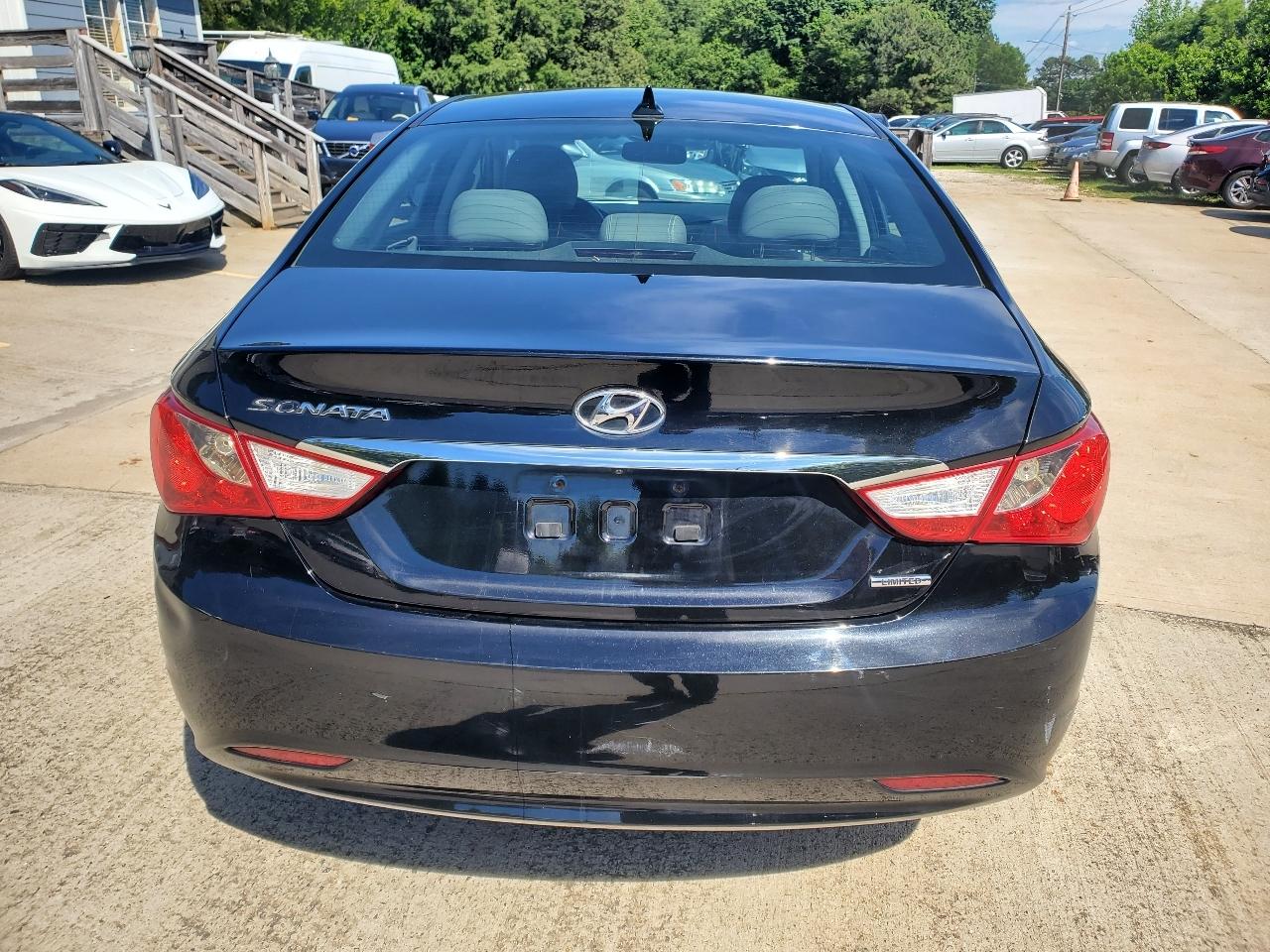 Hyundai Sonata Limited 2011