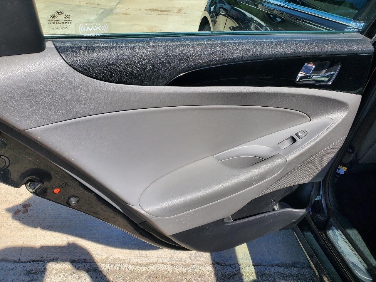 Hyundai Sonata Limited 2011