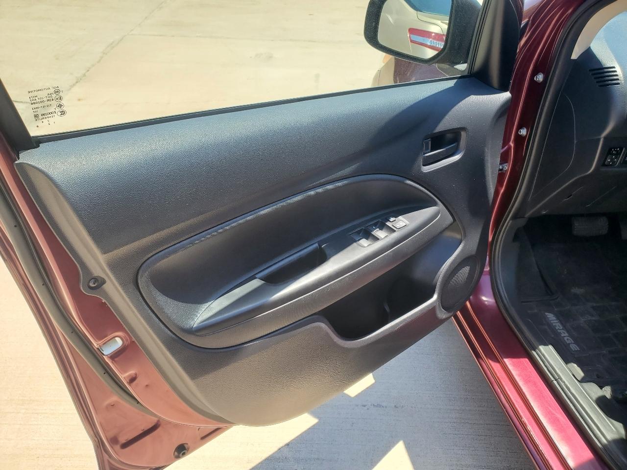 Mitsubishi Mirage G4 ES 2017