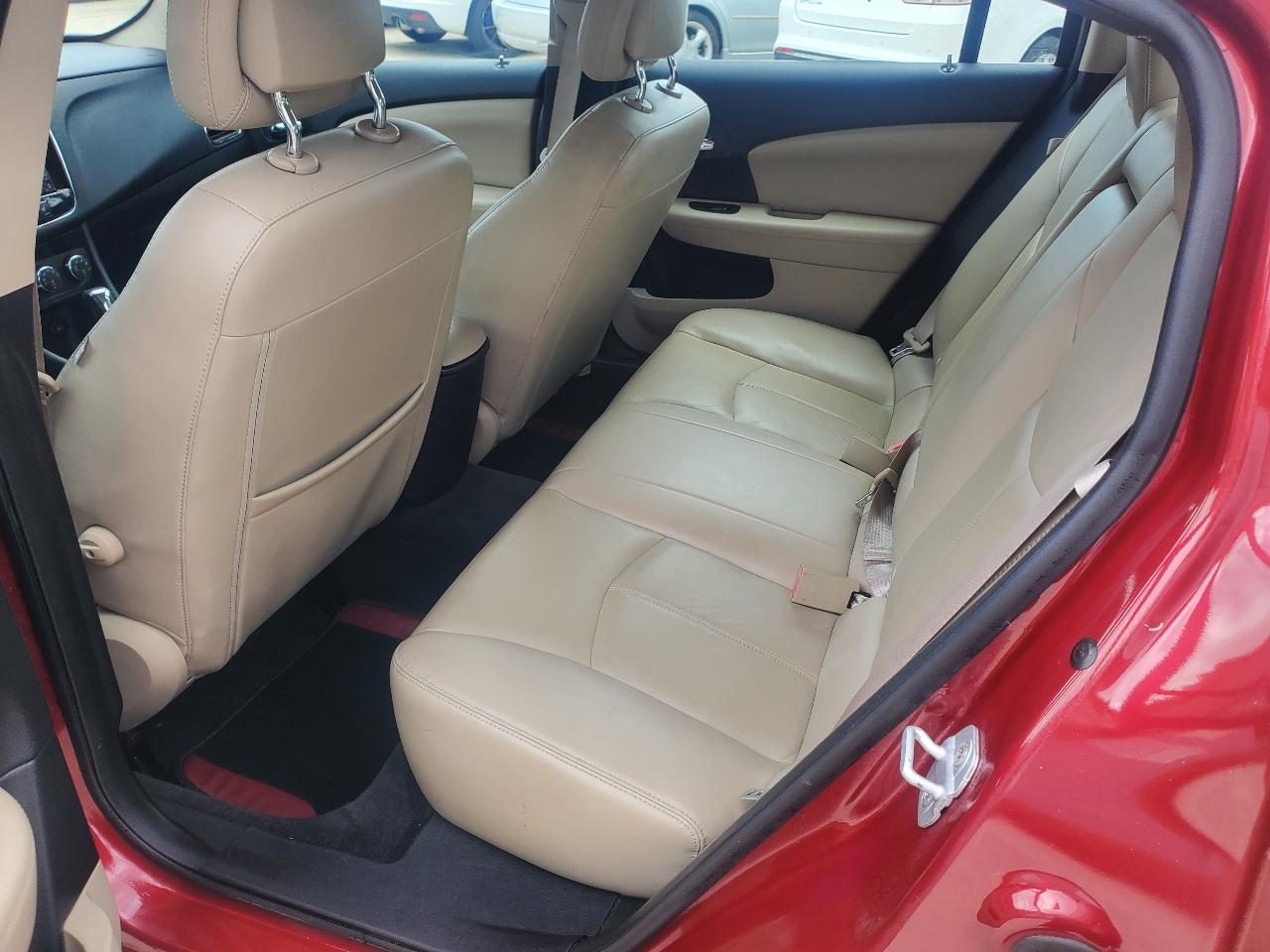 Chrysler 200 Limited 2012