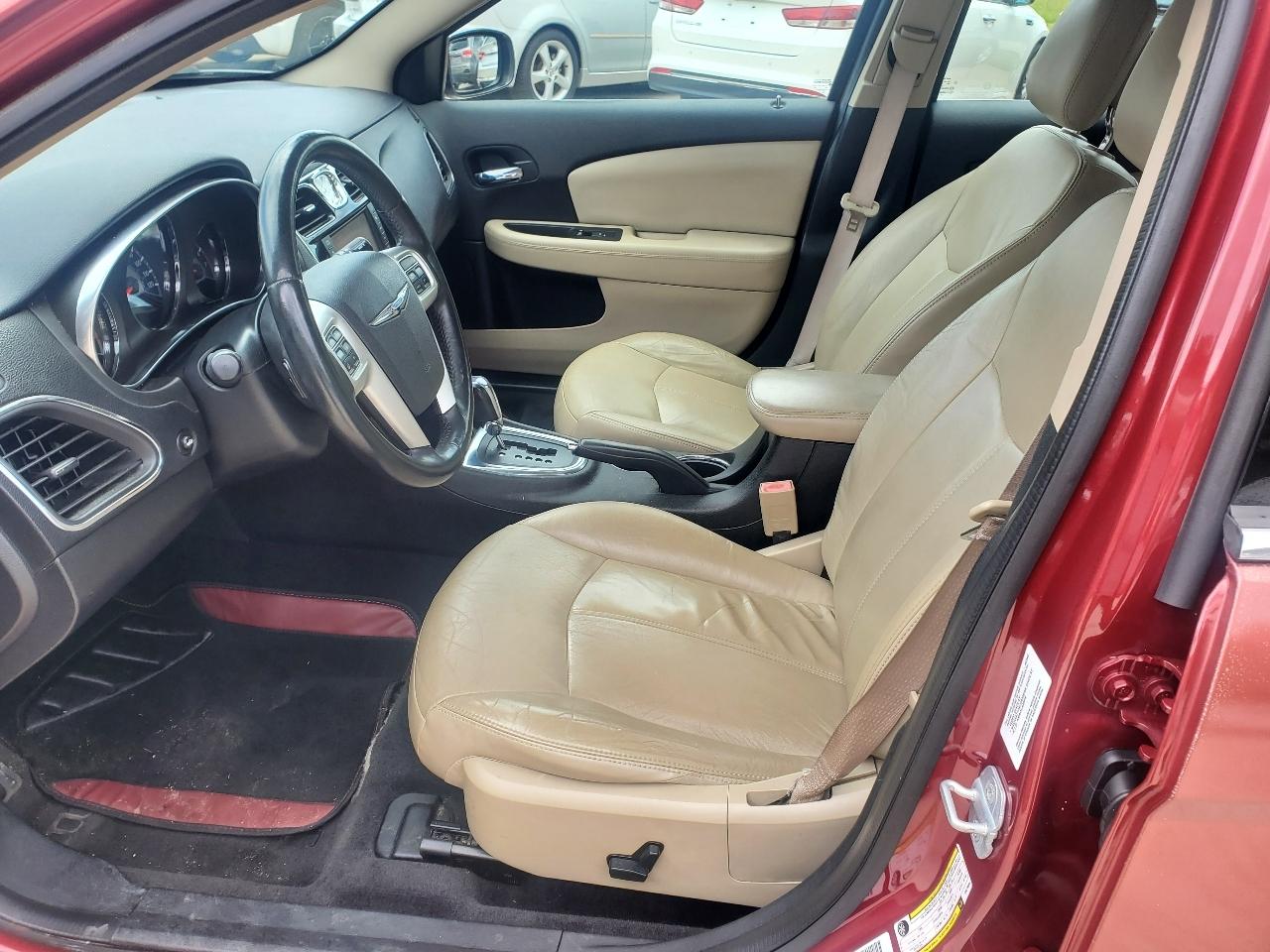 Chrysler 200 Limited 2012
