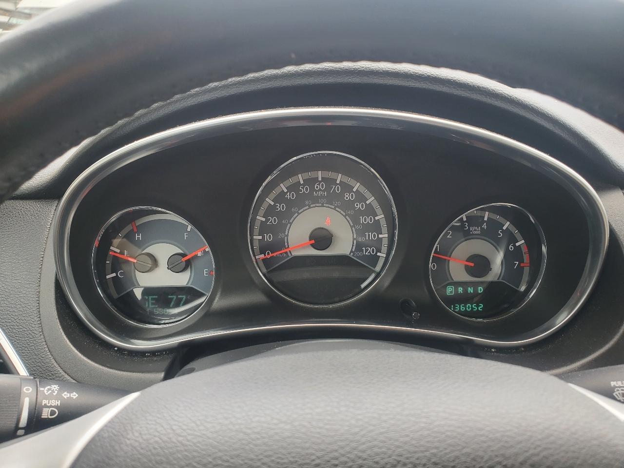 Chrysler 200 Limited 2012