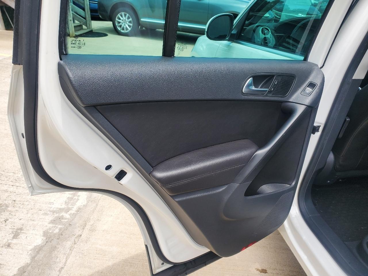 Volkswagen Tiguan SE 4Motion 2013