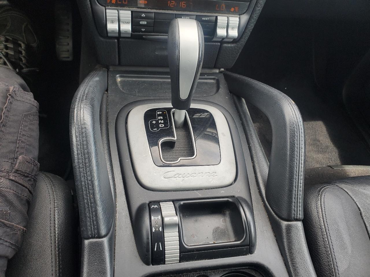 Porsche Cayenne AWD 2006