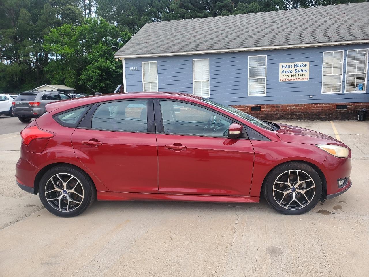 Ford Focus SE Hatch 2016
