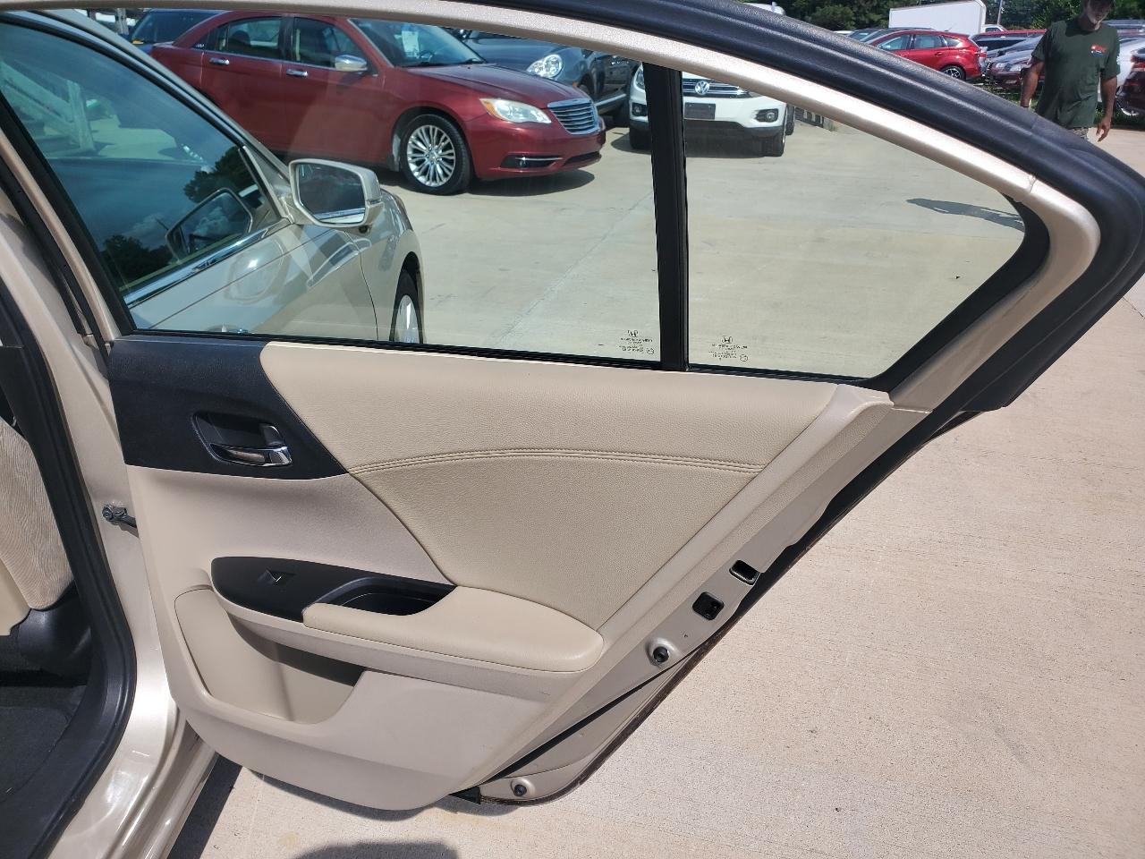 Honda Accord EX Sedan AT 2013